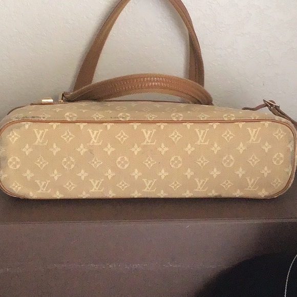 Louis Vuitton Lucille PM - Picture 3 of 15